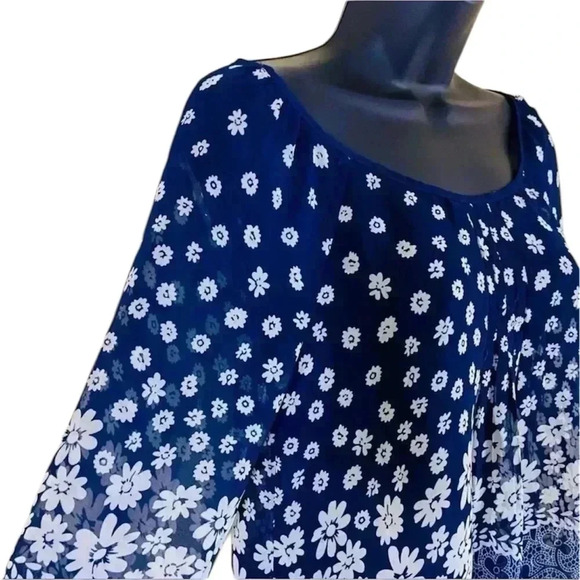 Altar’d State Blue Floral Print Long Sleeve Scoop Neck Blouse Size S - Picture 2 of 14